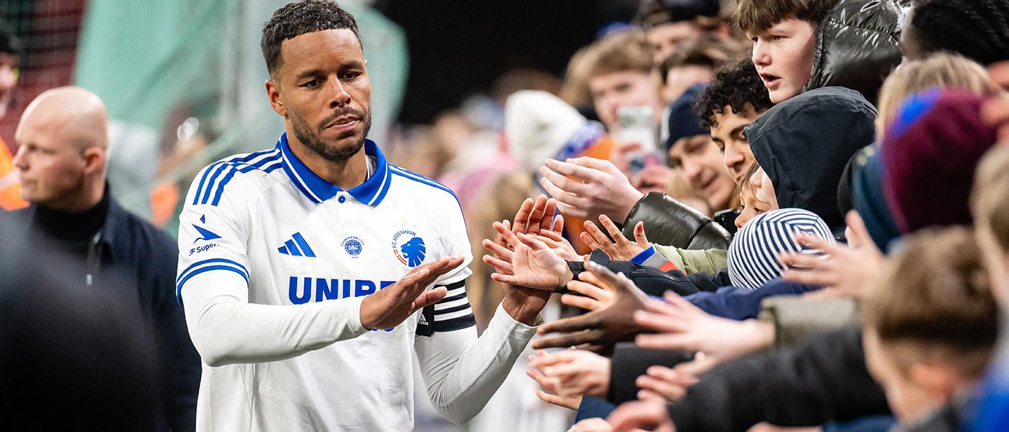 Mathias "Zanka" Jørgensen takker publikum